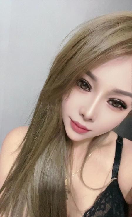 纹身骚妹子