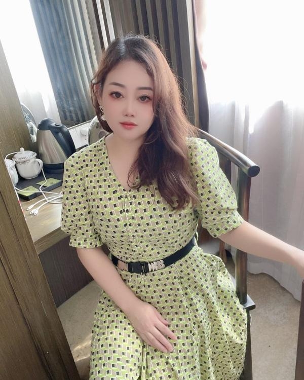 后入肥臀少妇妍妍