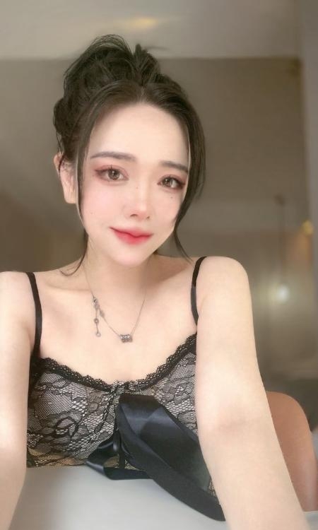 静安区恩熙小美眉