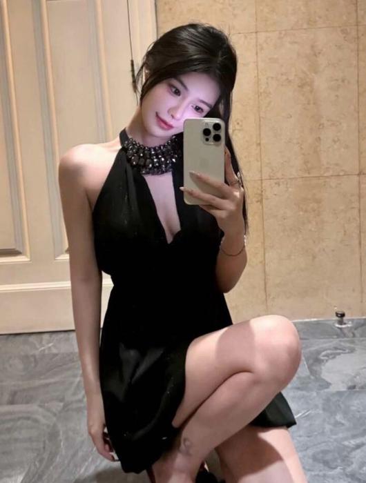 妹子鲍鱼保养的很好很粉嫩